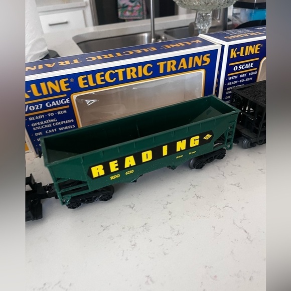 K-LINE 2775 DIESEL LOCOMOTIVE AND SIX CARS O Scale - Picture 3 of 9